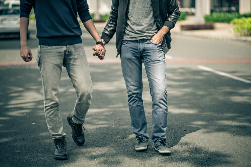 Can same-sex relationships get HIV?